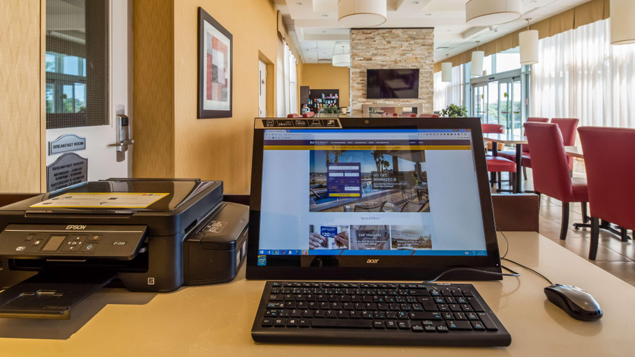 Public Area 2, Best Western Plus Bowmanville, Durham