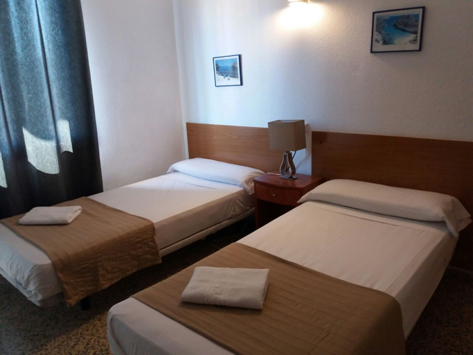 Bedroom, The Hostal Tierramar, Baleares