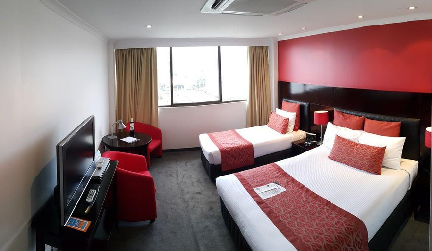 Others, Leichhardt Hotel, Rockhampton