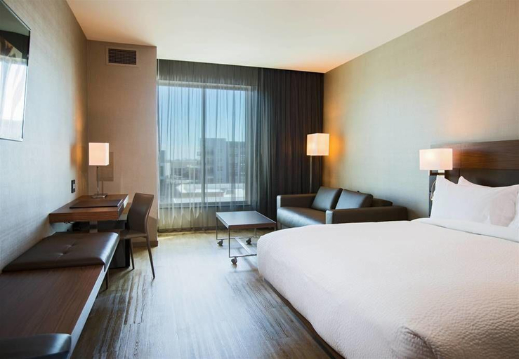 Bedroom 4, AC Hotel Cincinnati at Liberty Center, Butler