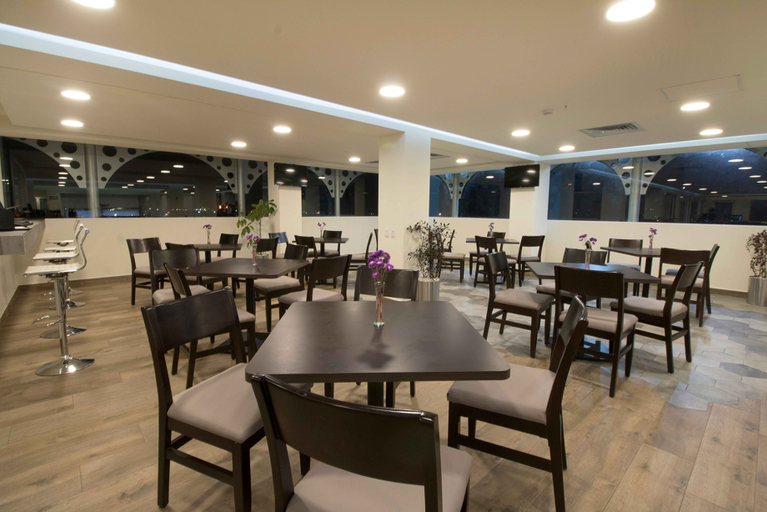 Food & Drinks 5, Mision Express Tampico, Tampico