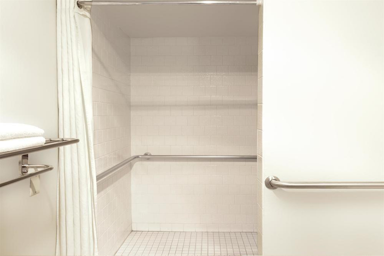 Bathroom 4, Super 8 by Wyndham Buttonwillow, Kern