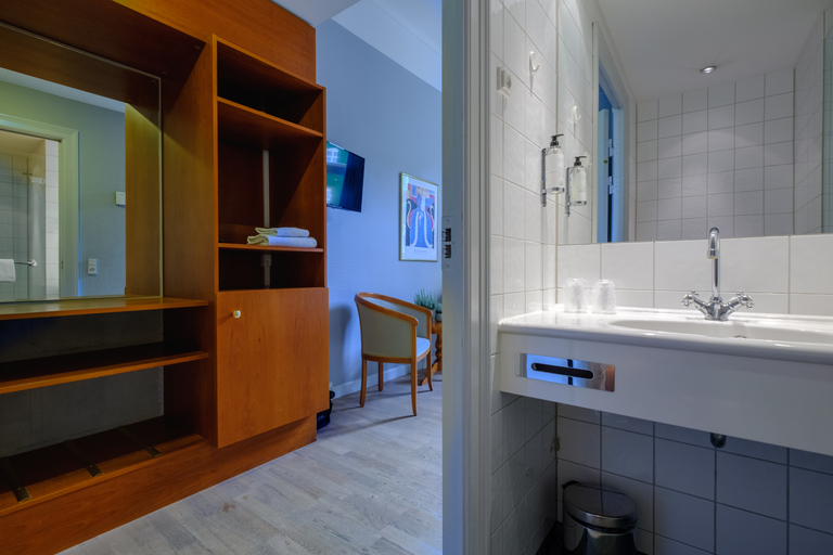 Bathroom 4, Four Points Flex by Sheraton Prindsen Roskilde, Roskilde