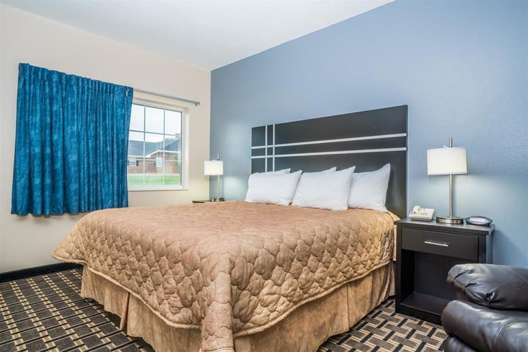 Bedroom 4, Super 8 By Wyndham Orange City, Sioux