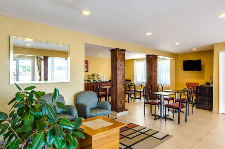 Public Area, FairBridge Inn Express, Berkshire
