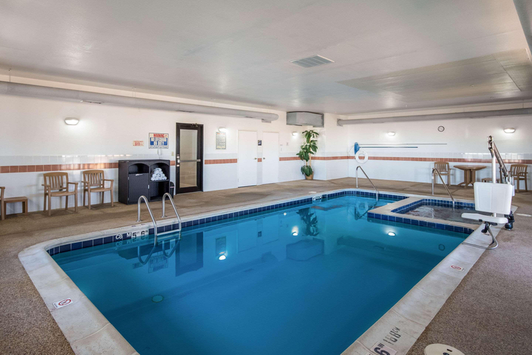 Sport & Beauty 2, Quality Inn & Suites West, Pueblo