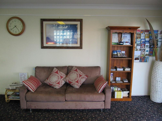 Public Area 3, Sun Palms Motel, Rockhampton