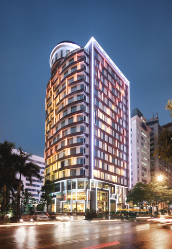 Novotel Suites Hanoi, Cầu Giấy