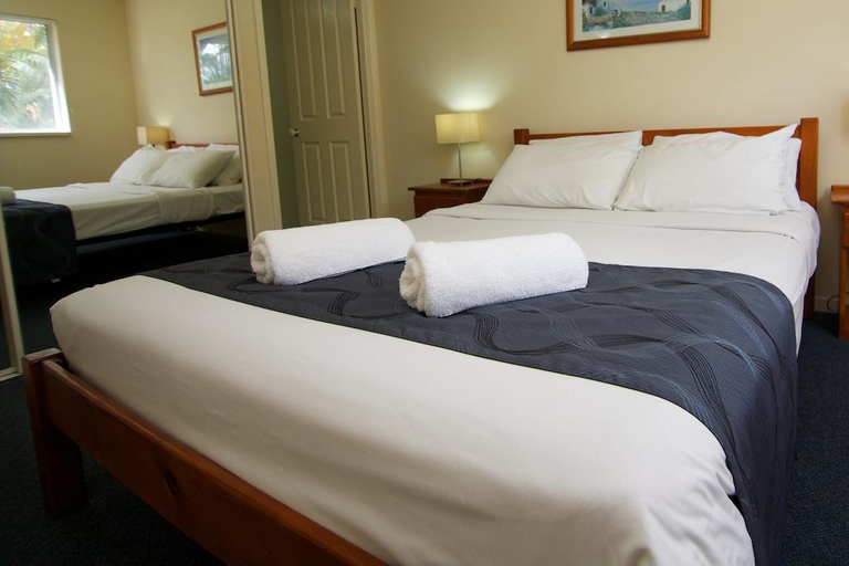 Bedroom 4, Blue Water Bay Villas, Gold Coast