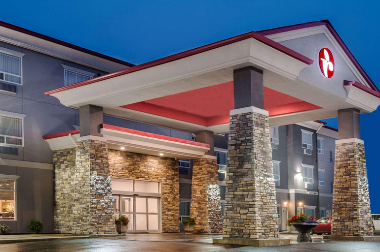 Exterior & Views 2, Ramada by Wyndham Moose Jaw, Division No. 7