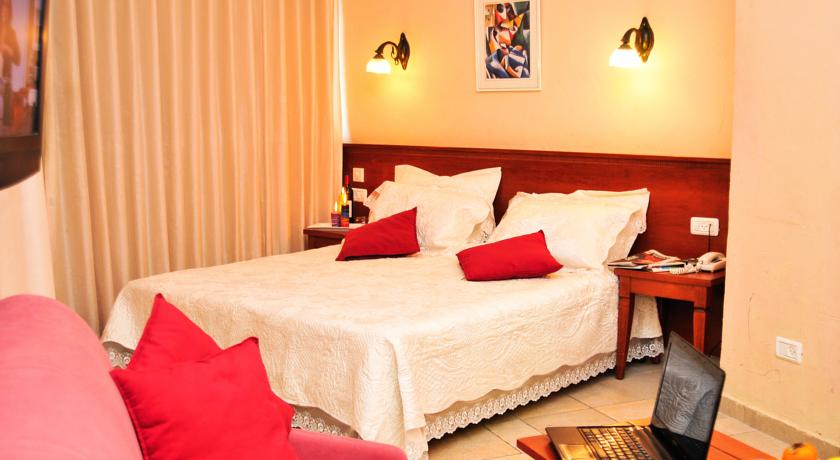 Bedroom 4, Palatin Hotel