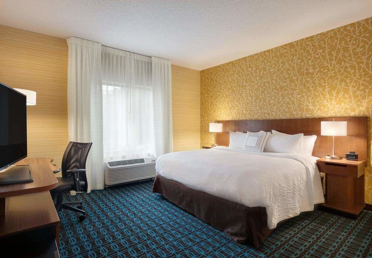 Bedroom 4, Fairfield Inn&Suites Lancaster East at The Outlets, Lancaster