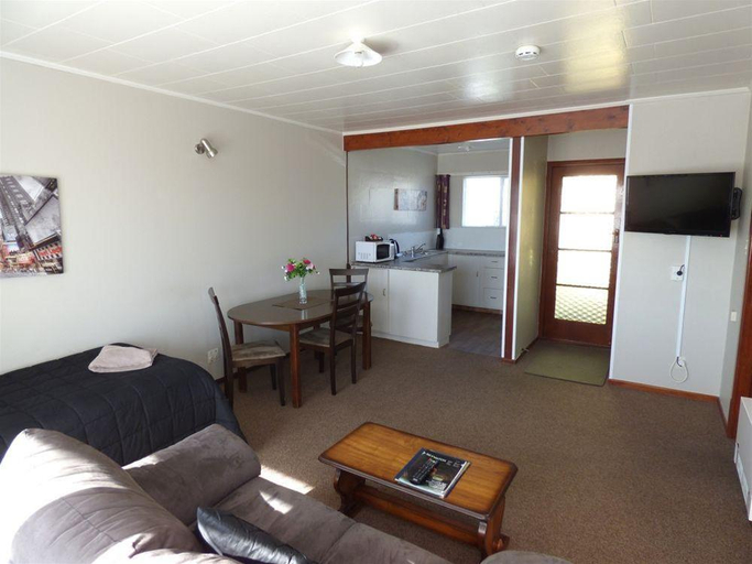 Others 5, Anchor Motel, Timaru