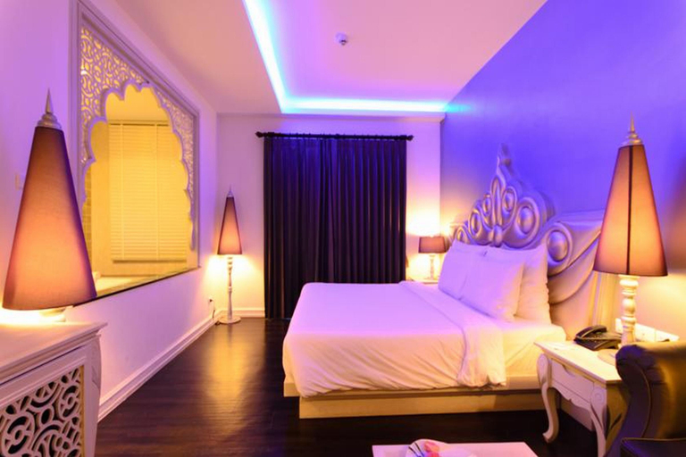 Bedroom 3, Chillax Resort, Phra Nakhon