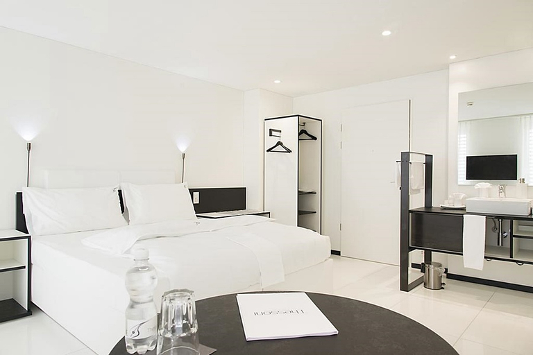 Exterior & Views 2, Longstay Residence Thessoni home - Self check in serviced apartments & Hotel, Dielsdorf