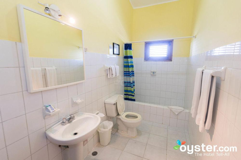 Bathroom, The Coconut Palms Resort, Sosua