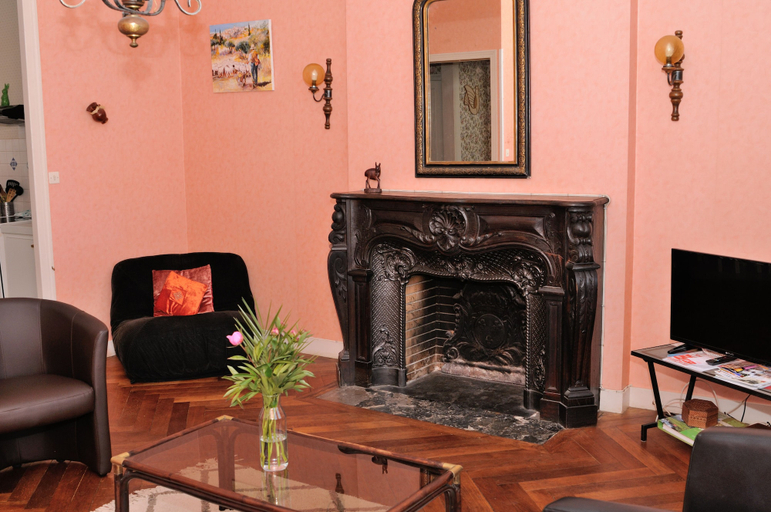 Others 5, Residence du Chateau, Charente-Maritime
