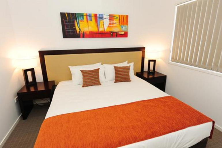 Bedroom, Gladstone Heights Executive Apartments, Gladstone