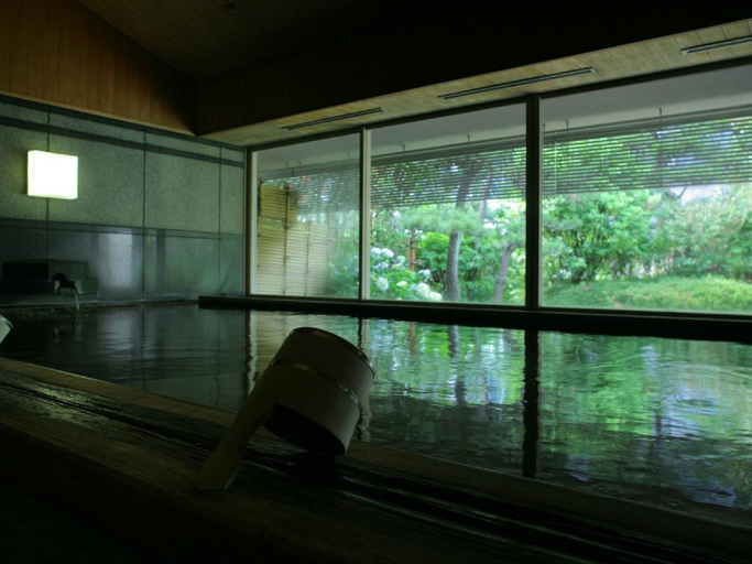 Public Area 3, Grandia Housen, Awara