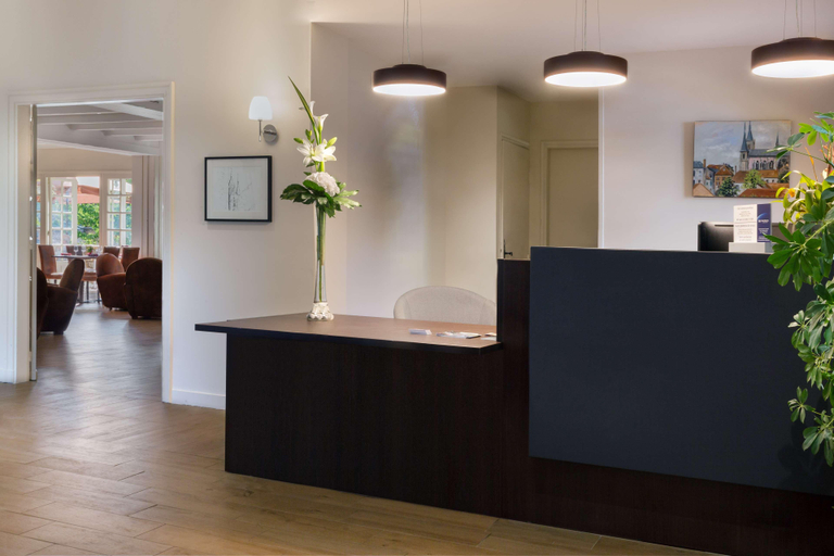 Public Area 3, Best Western Blanche De Castille Dourdan, Essonne