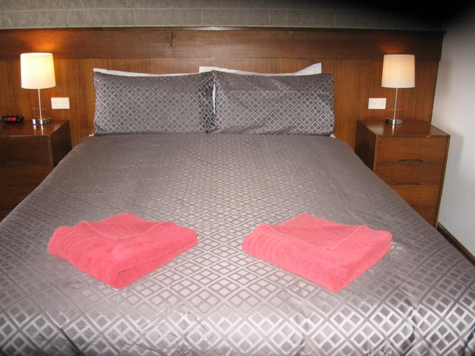 Bedroom 5, DARLOT MOTOR INN, Horsham - Central