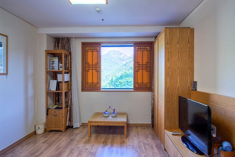 Bedroom, Cheong pung Resort, Jecheon