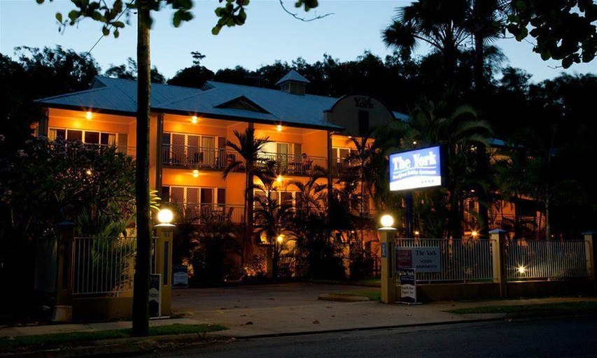 Exterior & Views 4, The York Beachfront Holiday Apartments, Cairns