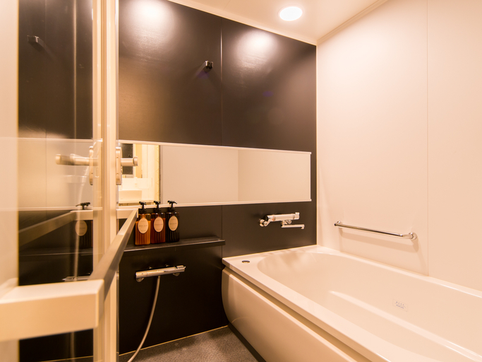 Bathroom 4, Hiroshima Washington Hotel, Hiroshima