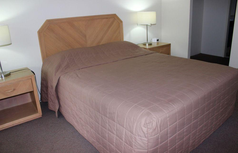 Bedroom 4, Currumbin Sands Holiday Apartments, Gold Coast