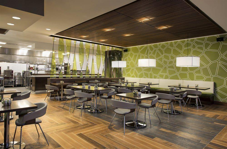 Food & Drinks 5, Courtyard Calgary South, Division No. 6
