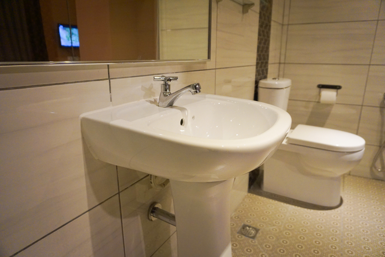 Bathroom, Eton Hotel Penang, Pulau Penang