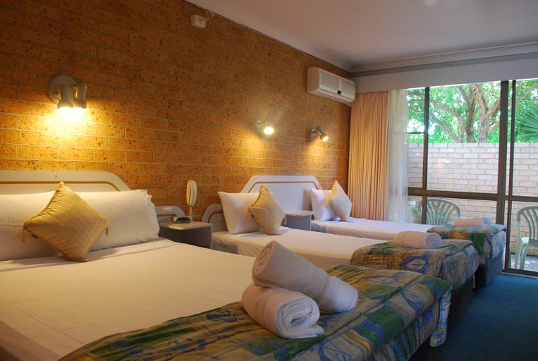 Bedroom 2, Port O'call Motel, Port Macquarie-Hastings - Pt A
