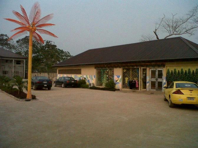 Bevaluable Hotel, Odigbo