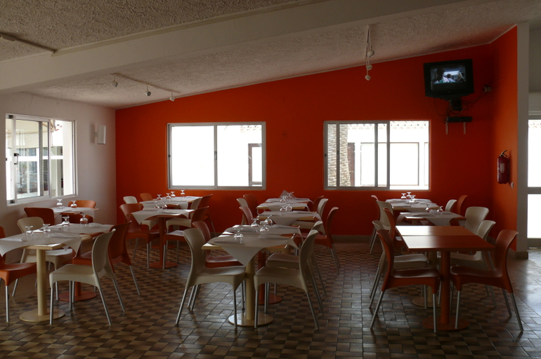 Food & Drinks 3, Orbitur Valverde, Lagos