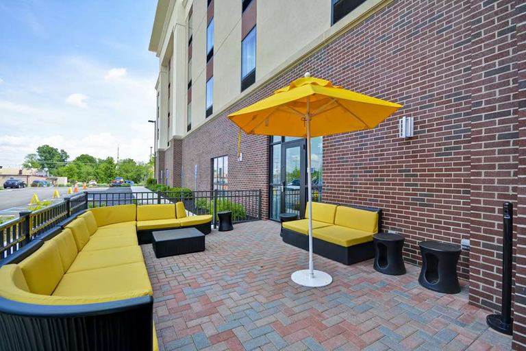 Exterior & Views 2, Hampton Inn Blue Ash Cincinnati, Hamilton