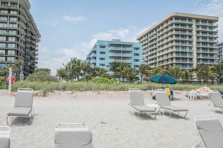 Exterior & Views 2, Solara Surfside, Miami-Dade