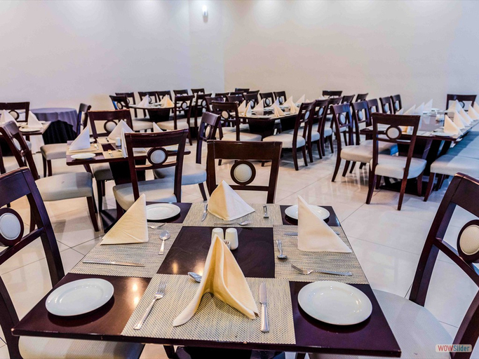 Food & Drinks, Tlotlo Hotel & Conference Centre, Gaborone