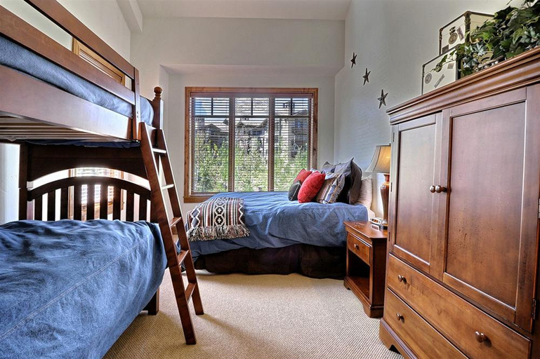 Bedroom 3, Abode at Shooting Star, Summit