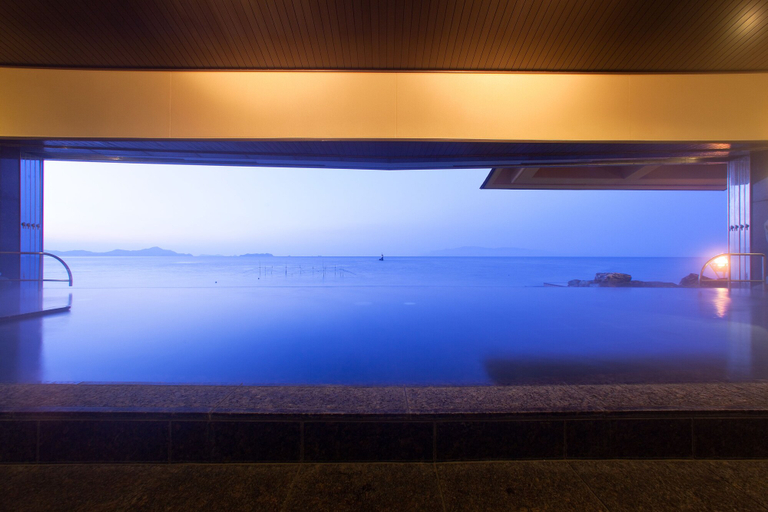 Bathroom, Ginpaso, Akō