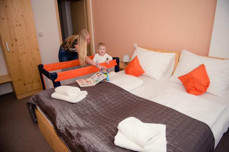 Bedroom 3, Apartments Belveder, Poprad