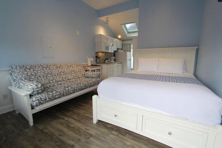 Bedroom 3, The Edgewater Beach Resort, Barnstable