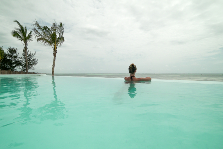 Sport & Beauty 2, Zanbluu Beach Hotel, Kaskazini 'B'