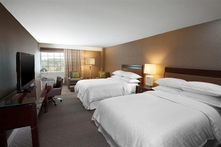 Bedroom 3, Sheraton Pittsburgh Airport Hotel, Allegheny