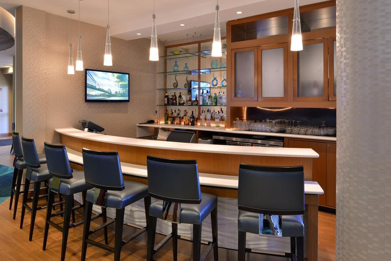 Food & Drinks 5, SpringHill Suites by Marriott Voorhees Mt. Laurel/Cherry Hil, Camden