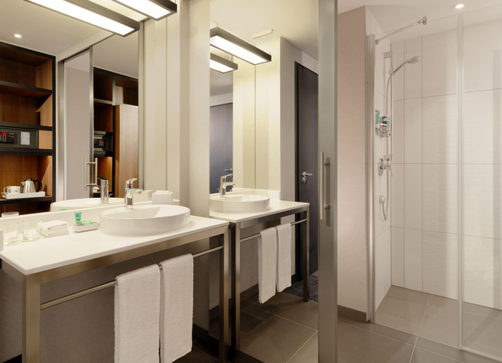 Bathroom 5, Aloft by Marriott Stuttgart, Stuttgart