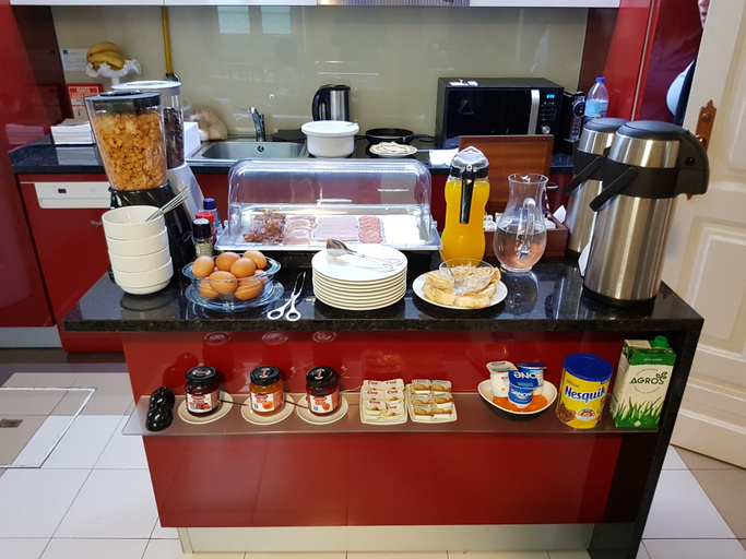Food & Drinks 5, Dukes Corner Guest House, Porto