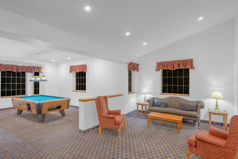 Public Area 2, SureStay Plus Hotel by Best Western Highland Poughkeepsie, Ulster
