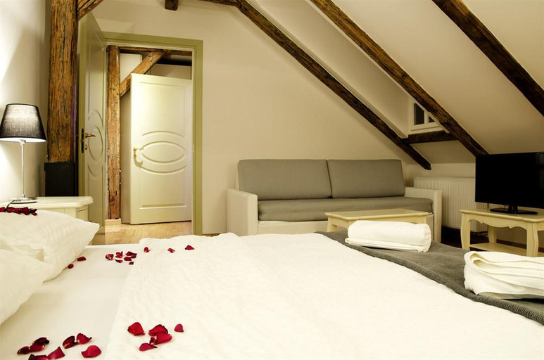 Bedroom 4, Dolce Vita Suites Hotel, Praha 1
