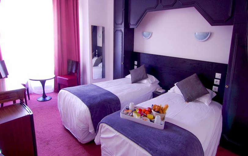 Bedroom 3, Le Clery, Paris