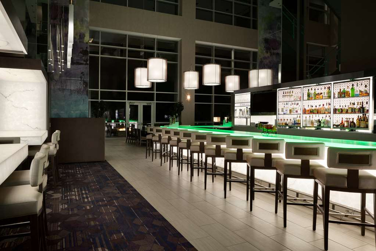 Food & Drinks